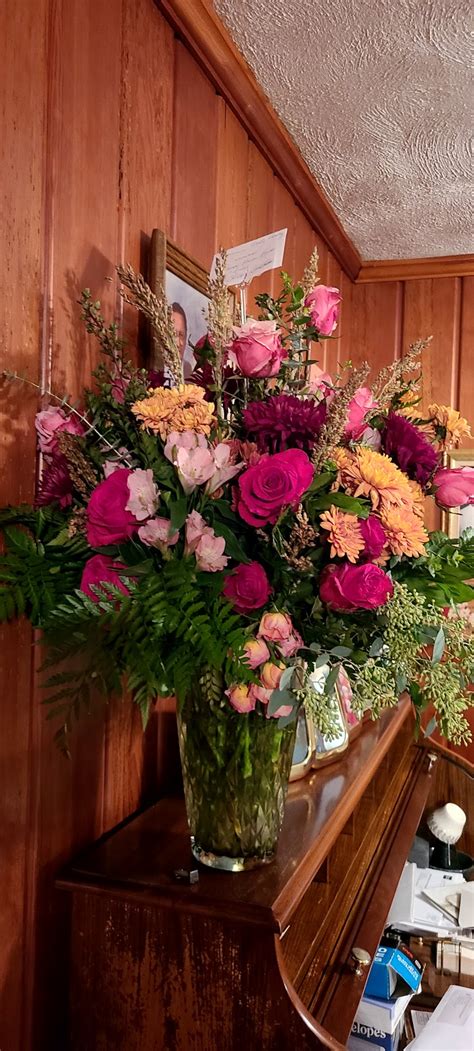 yadkin flower & gift